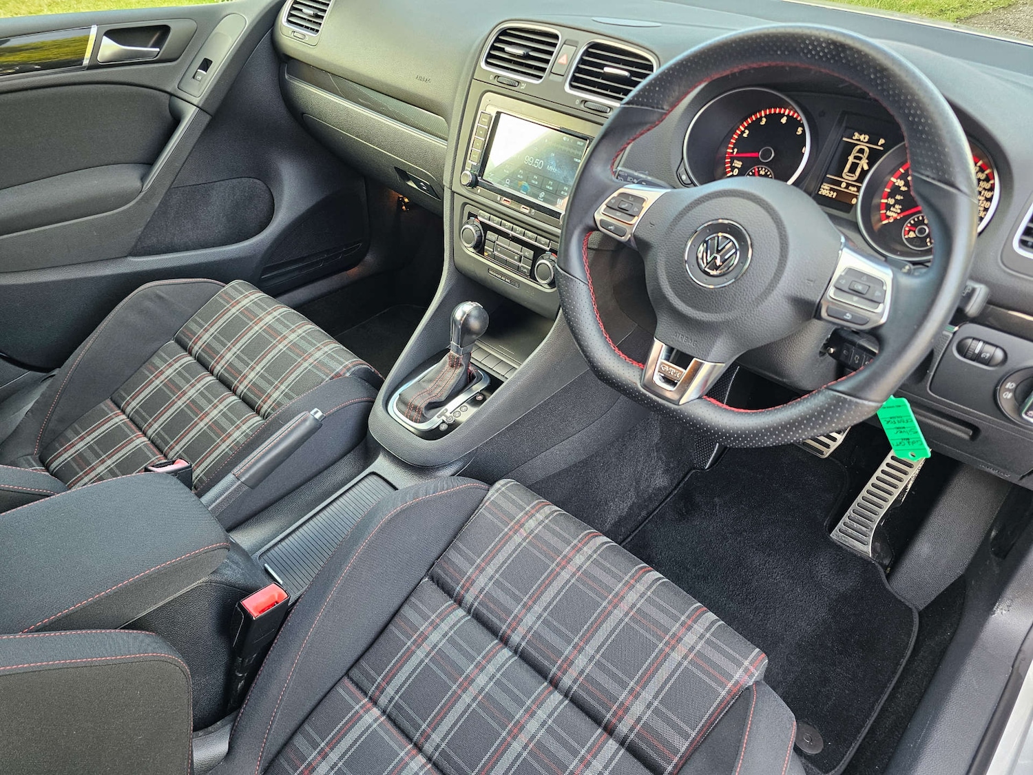 Used Volkswagen Golf 2009 for sale - 76829811: Photo 9