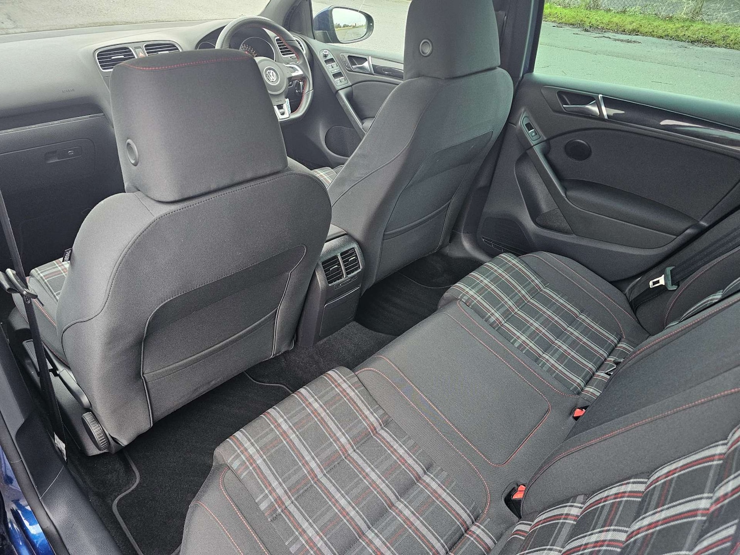 Used Volkswagen Golf 2011 for sale - 77137453: Photo 23