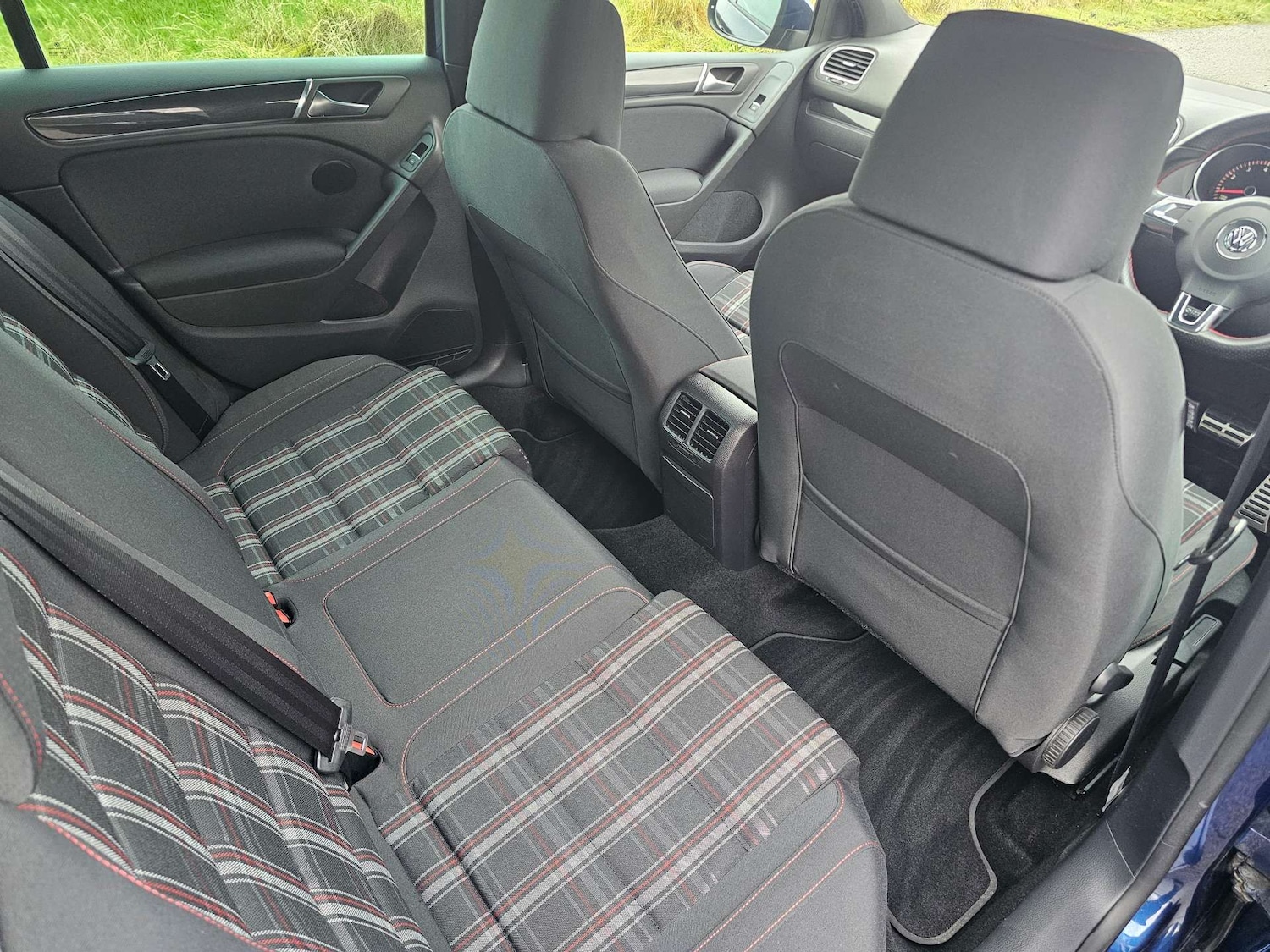 Used Volkswagen Golf 2011 for sale - 77137453: Photo 27