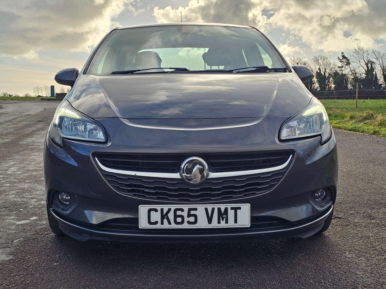 Used Vauxhall Corsa 2015 for sale - 77105789: Photo 2