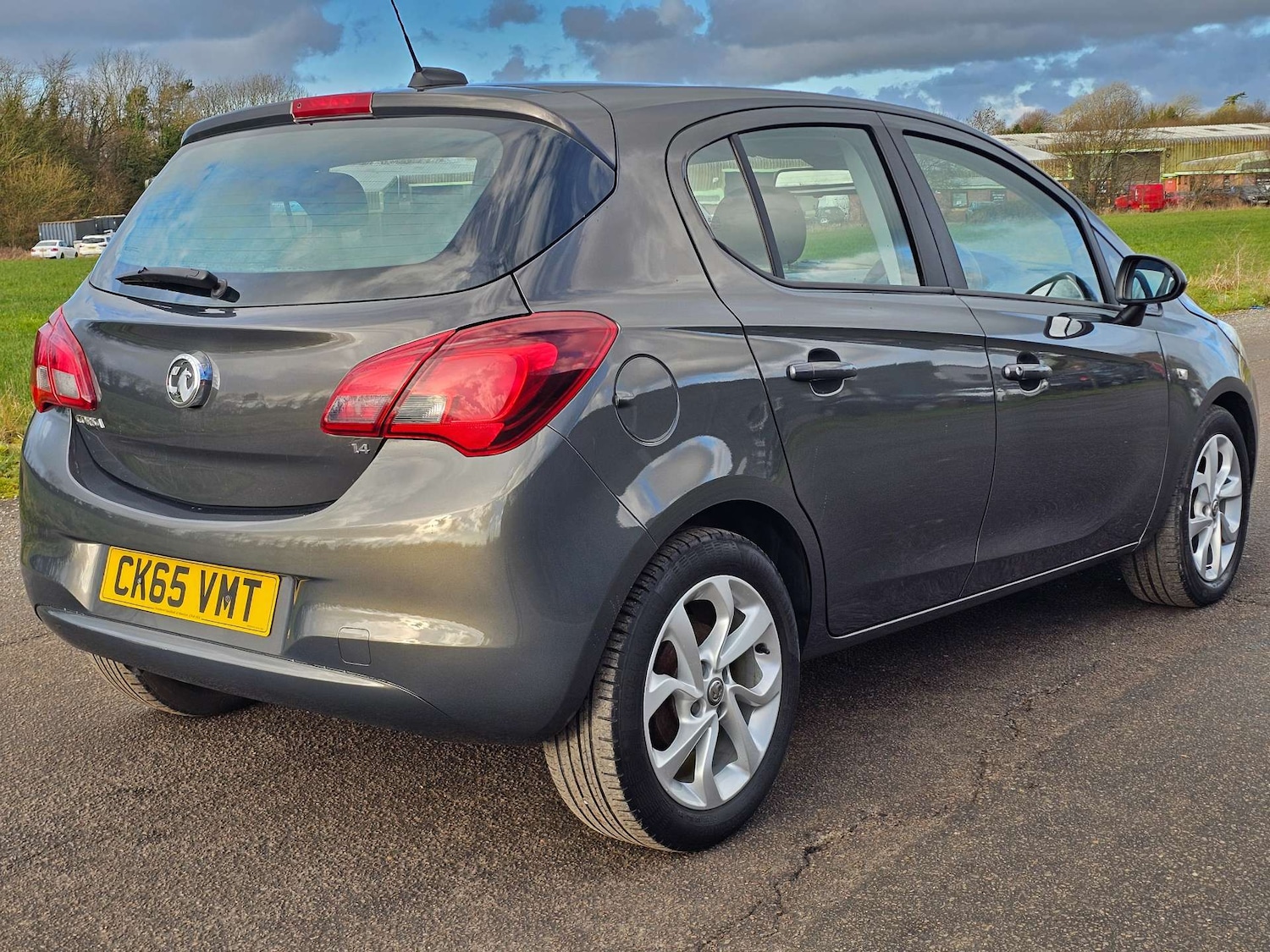 Used Vauxhall Corsa 2015 for sale - 77105789: Photo 5
