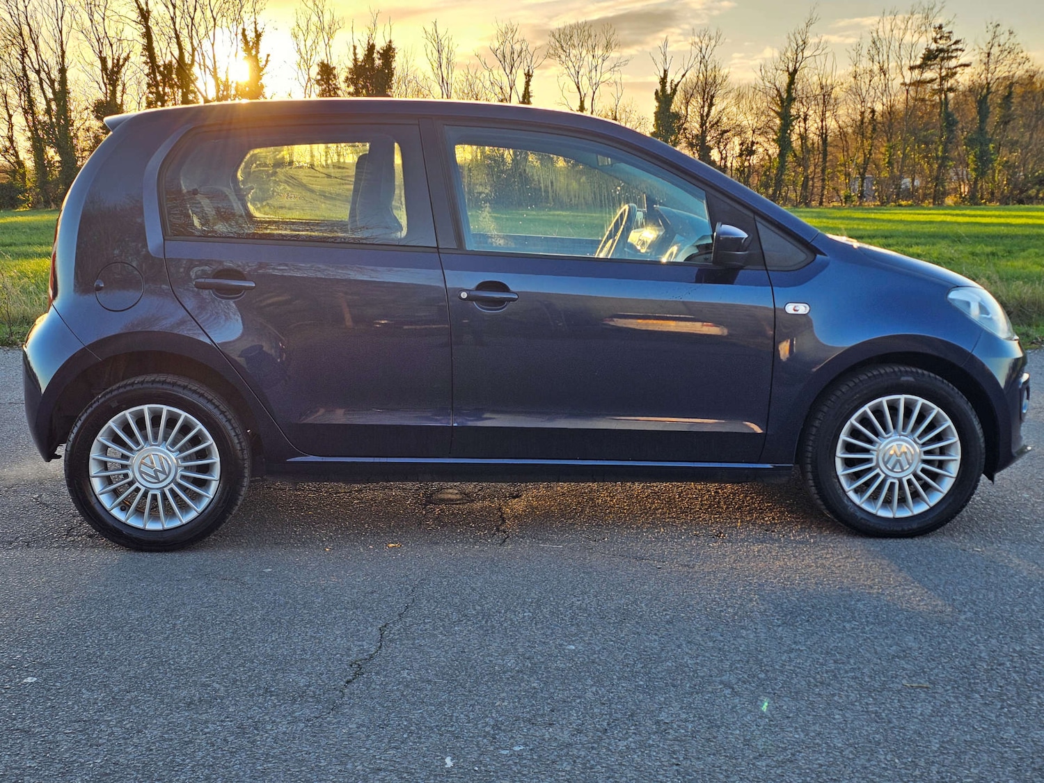 Used Volkswagen up! 2025 for sale - 76643747: Photo 4