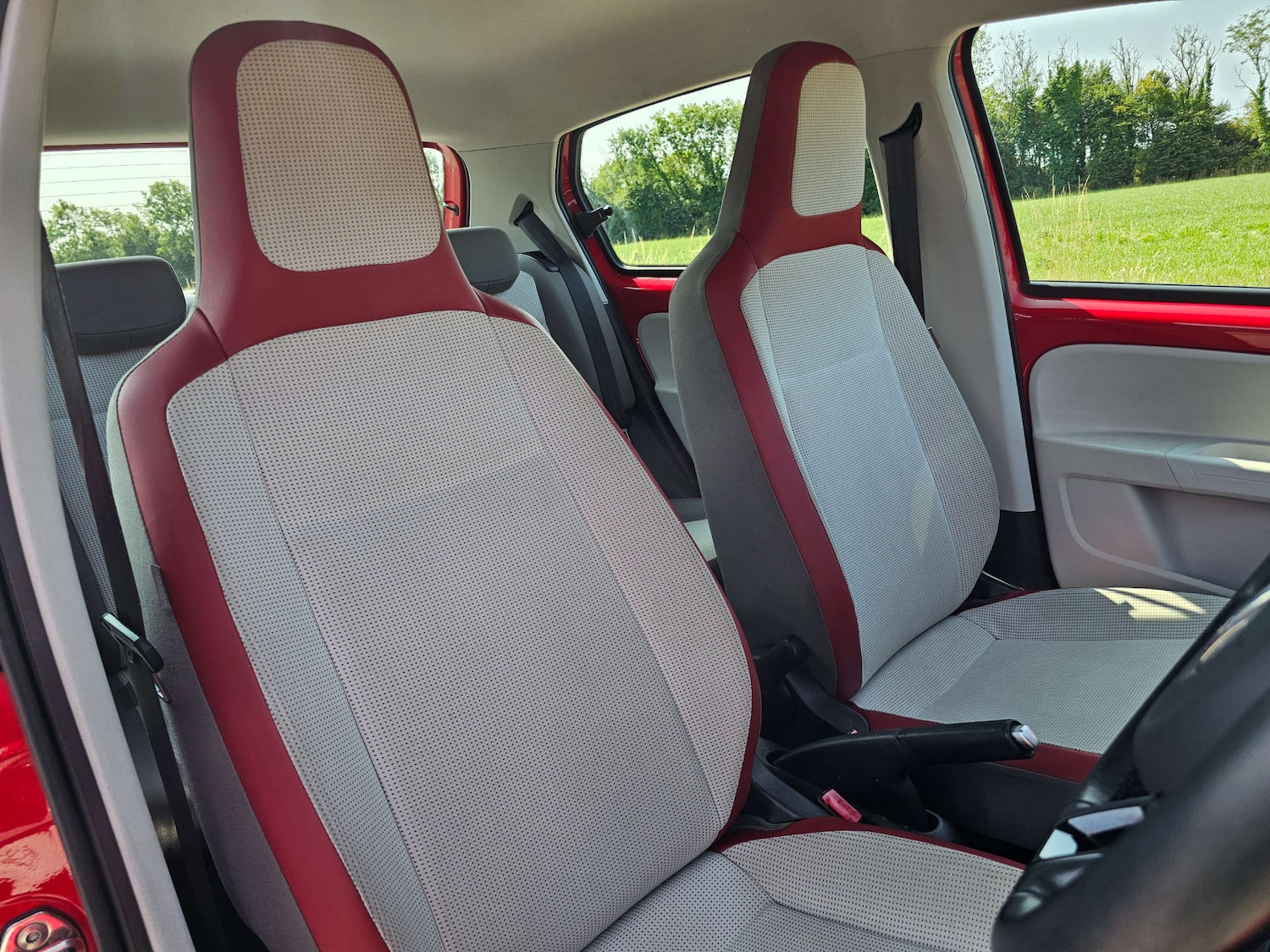 Used Volkswagen up! 2013 for sale - 76618879: Photo 11