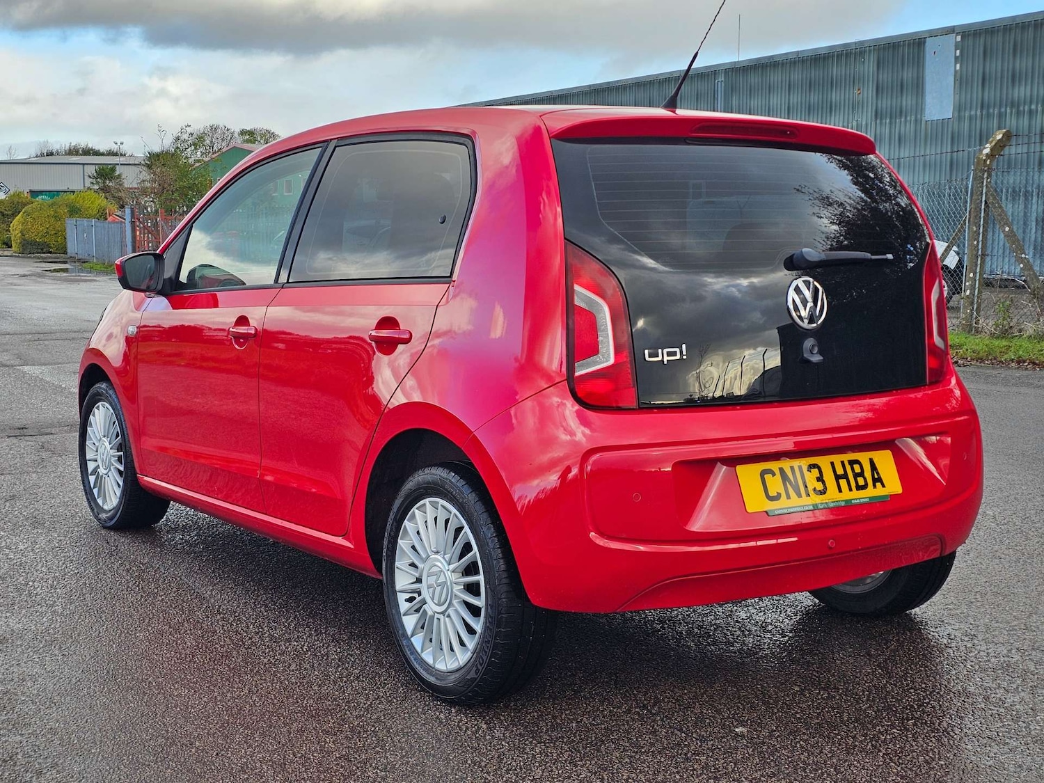 Used Volkswagen up! 2013 for sale - 76618879: Photo 8