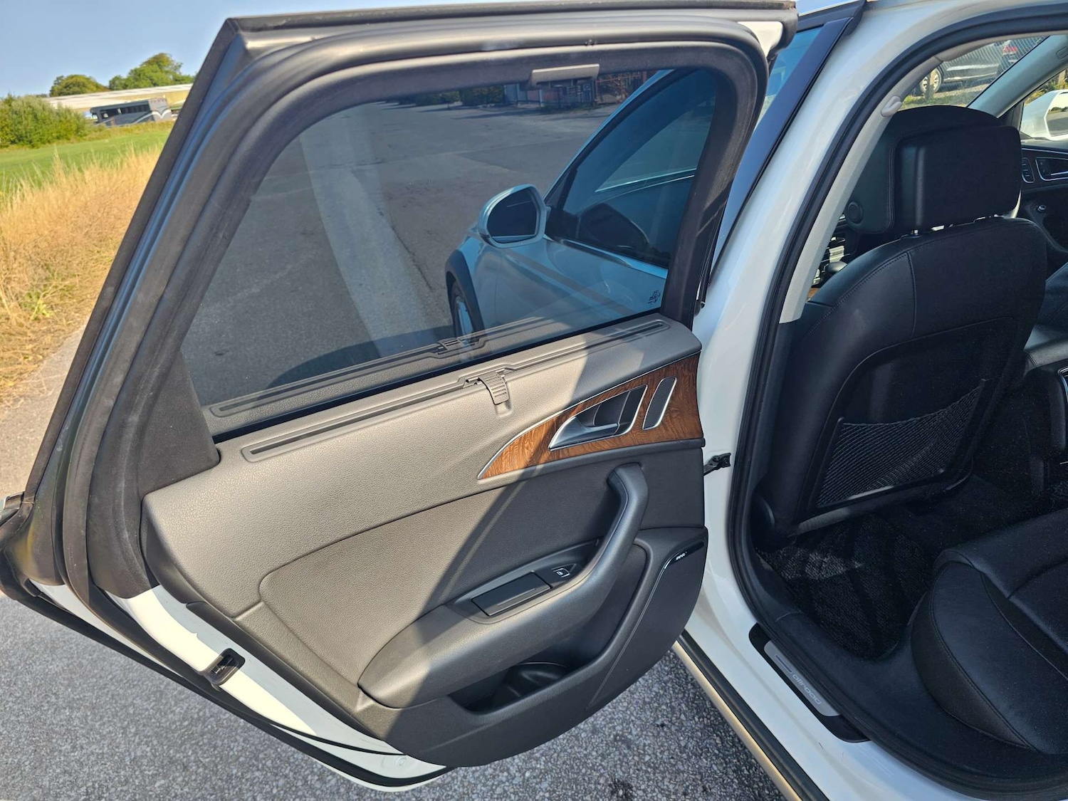 Vehicle 29