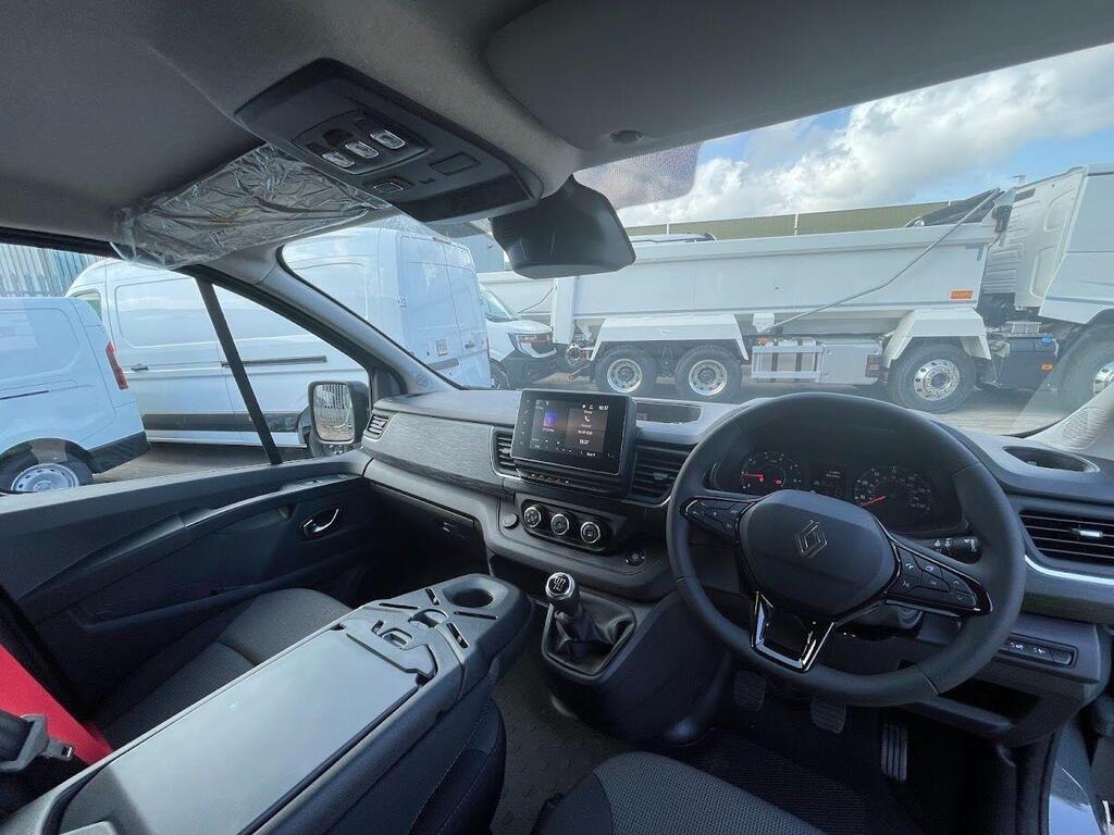 Used Renault Trafic 2025 for sale - 76757187: Photo 4