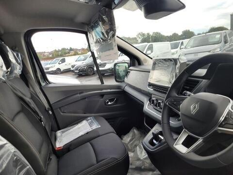 Used Renault Trafic 2025 for sale - 76757385: Photo 4