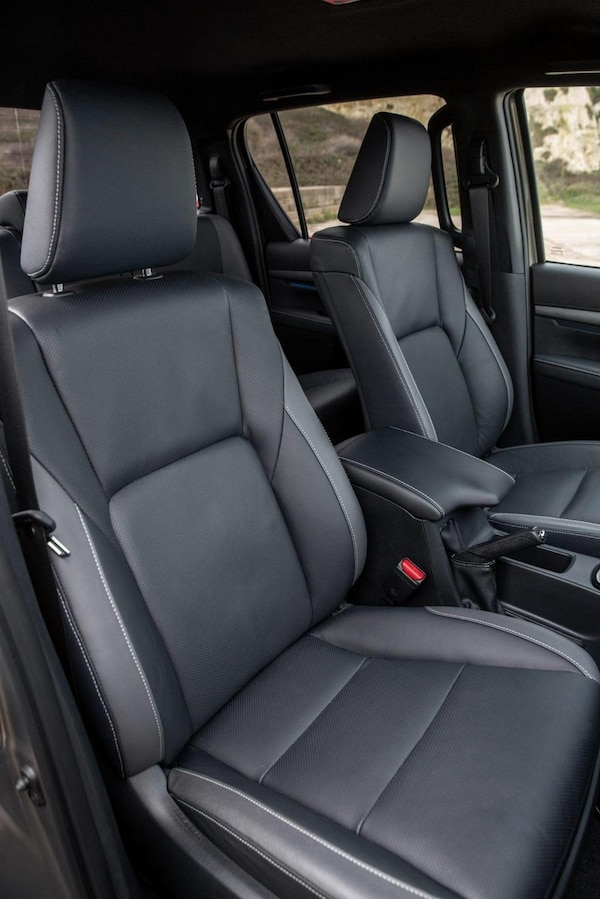 Used Toyota Hilux 2025 for sale - 75165669: Photo 4