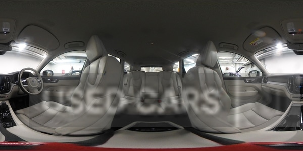 Used Volvo XC60 2023 for sale - 77978558: Photo 2