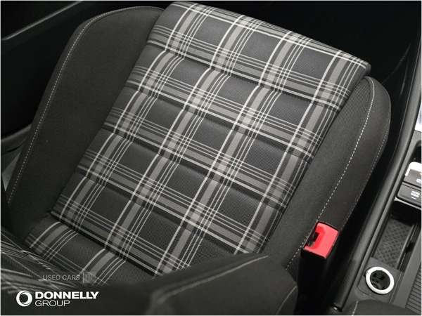 Used Volkswagen Golf 2018 for sale - 76659664: Photo 8