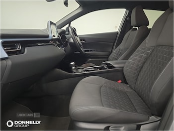 Used Toyota C-HR 2021 for sale - 77560152: Photo