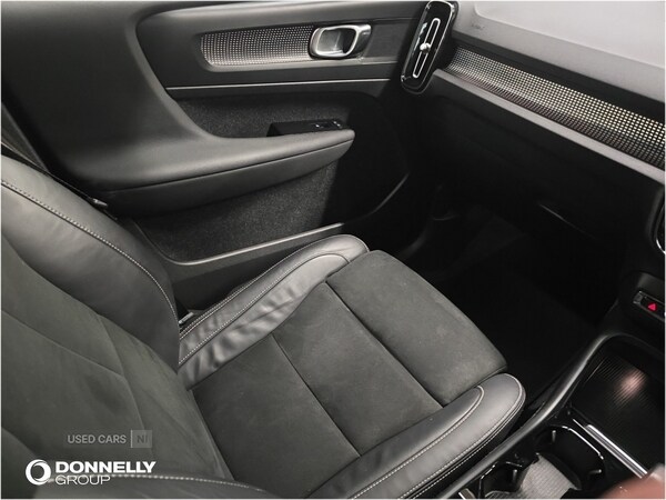 Used Volvo XC40 2021 for sale - 76998409: Photo 8