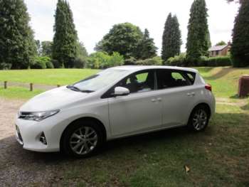 (15) - 1.6 V-Matic Icon Hatchback 5dr Petrol Manual Euro 5 (132 ps)