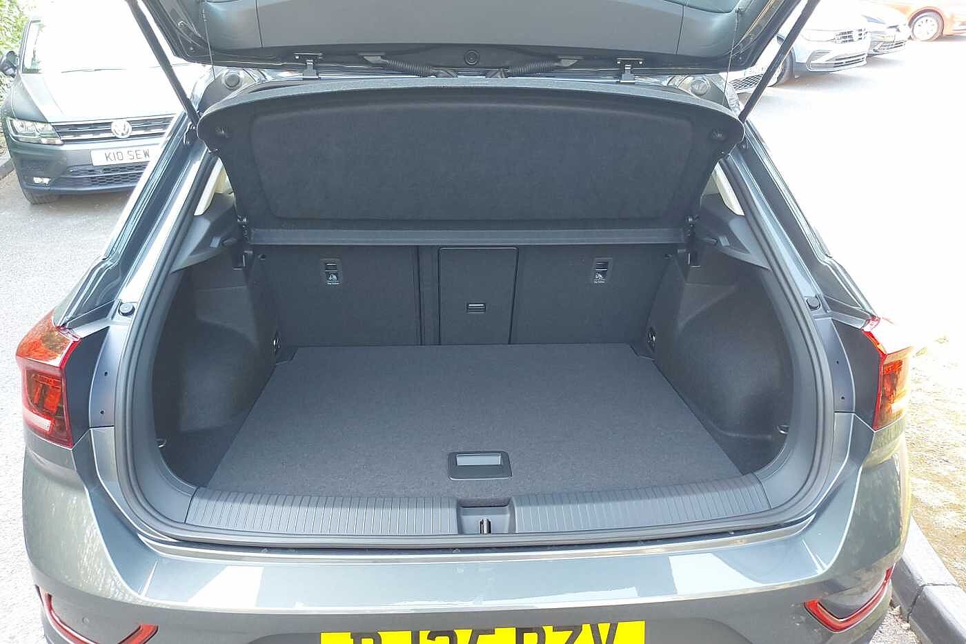 Used Volkswagen T-Roc 2025 for sale - 76111263: Photo 12