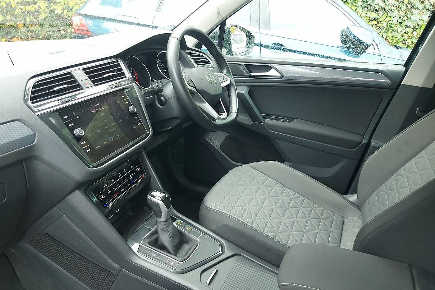 Used Volkswagen Tiguan 2022 for sale - 76315671: Photo 2