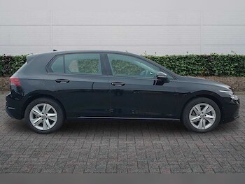 Used Volkswagen Golf 2022 for sale - 78117303: Photo