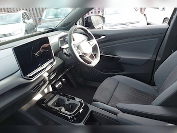 Used Volkswagen ID4 2025 for sale - 76110900: Photo 2
