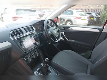 Used Volkswagen Tiguan 2019 for sale - 75553909: Photo