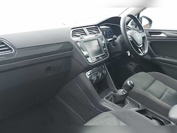 Used Volkswagen Tiguan 2016 for sale - 79305363: Photo