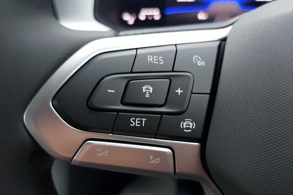 Used Volkswagen T-Roc 2025 for sale - 76154264: Photo 15