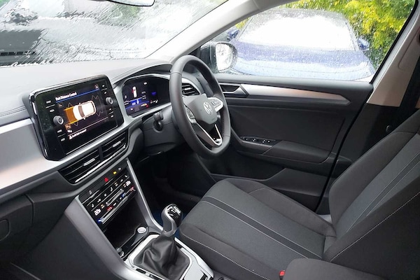 Used Volkswagen T-Roc 2025 for sale - 76154264: Photo 2