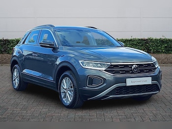 Used Volkswagen T-Roc 2024 for sale - 78008542: Photo