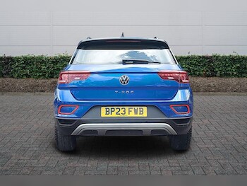 Used Volkswagen T-Roc 2023 for sale - 77809739: Photo
