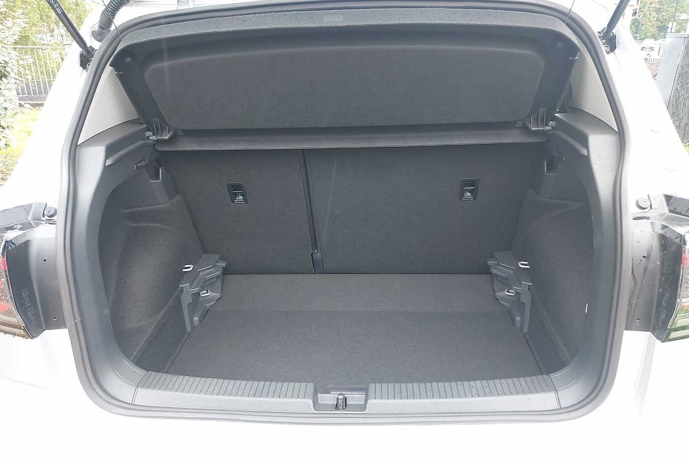 Used Volkswagen T-Cross 2025 for sale - 76110599: Photo 12