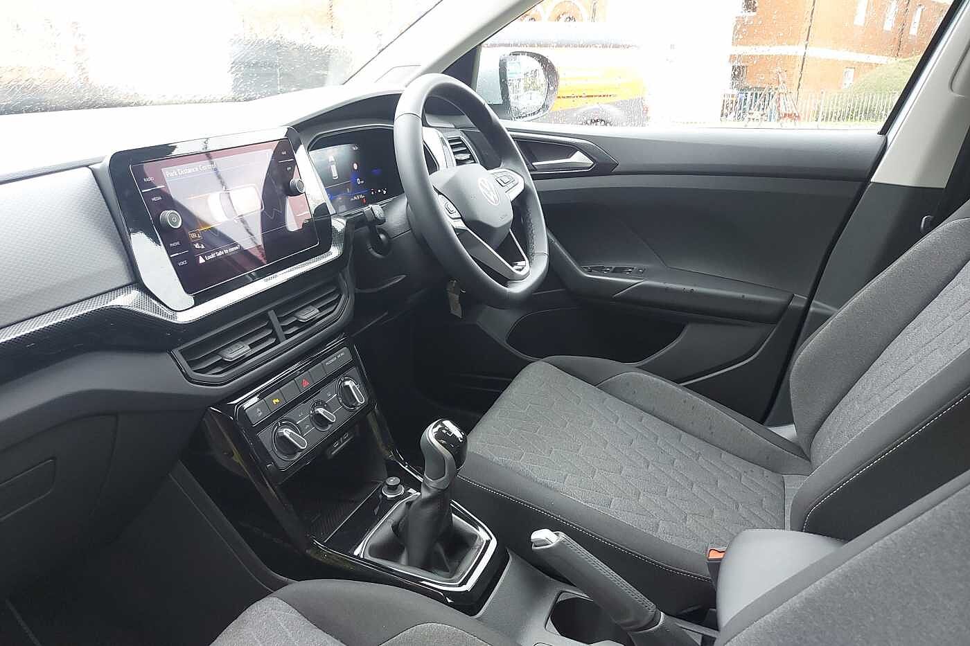 Used Volkswagen T-Cross 2025 for sale - 76110599: Photo 2