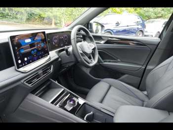 Used Volkswagen Tiguan 2025 for sale - 74778500: Photo