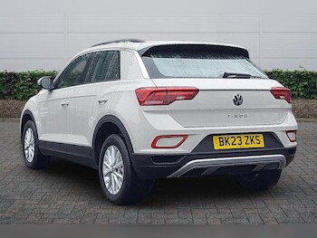 Used Volkswagen T-Roc 2023 for sale - 77427520: Photo