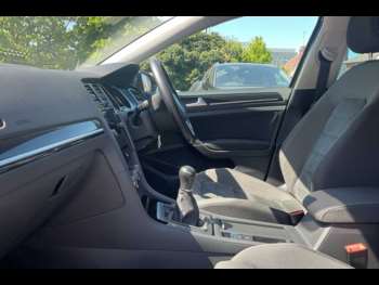 Used Volkswagen Golf 2018 for sale - 74510333: Photo