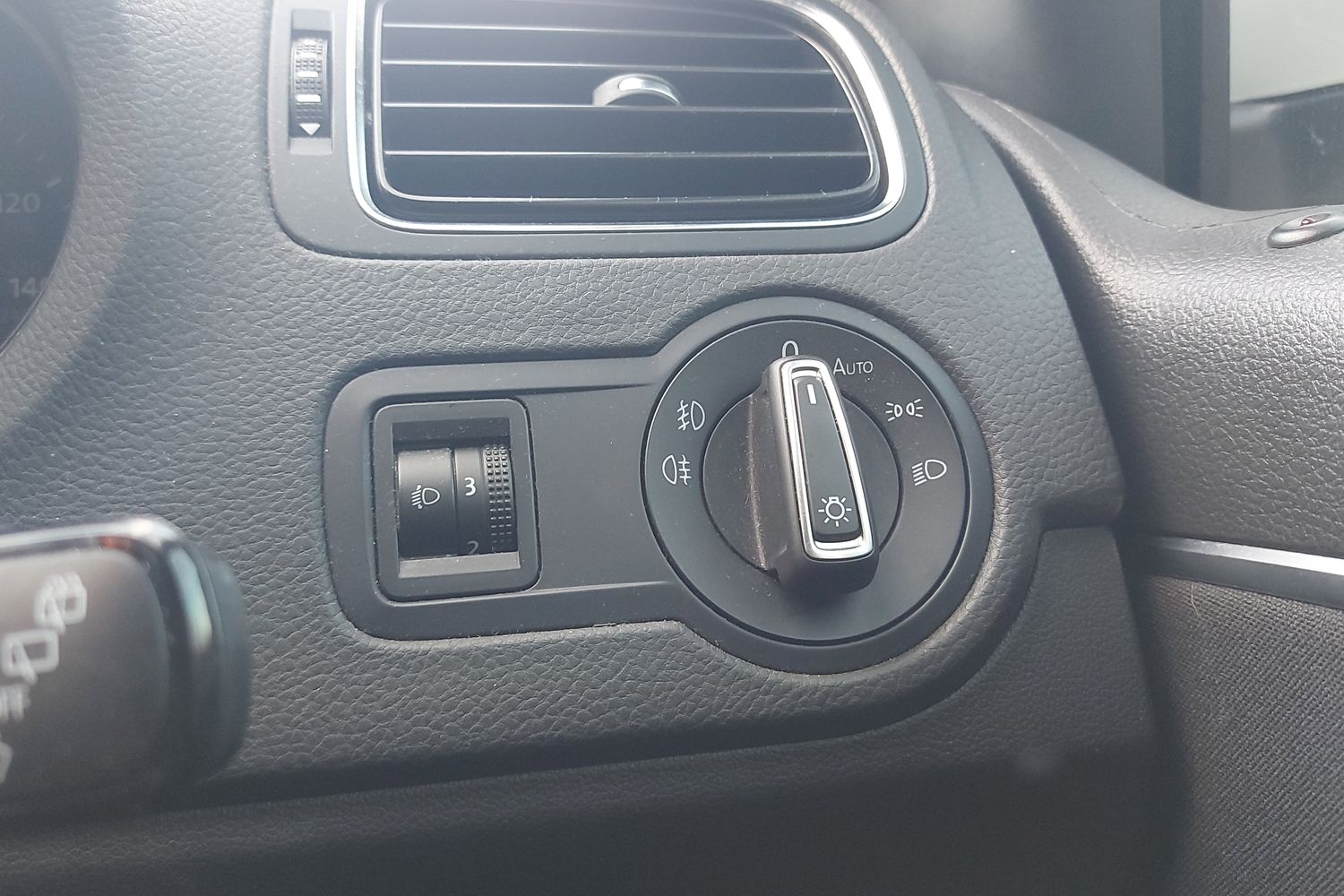 Used Volkswagen Polo 2017 for sale - 76625042: Photo 25