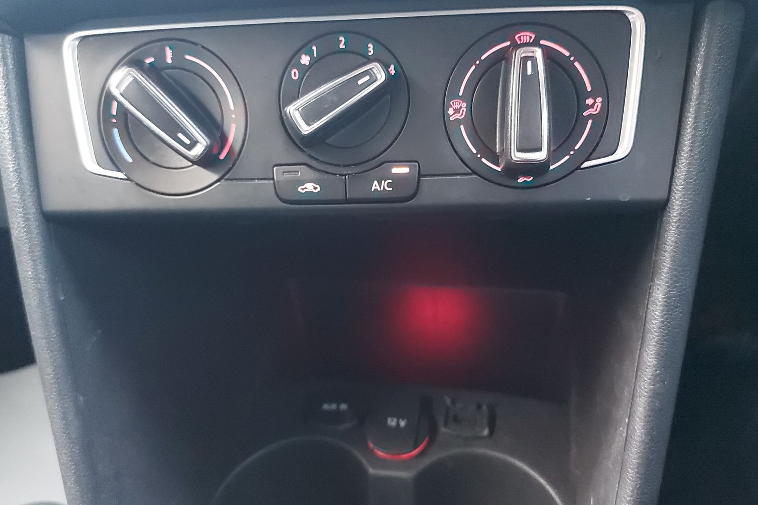 Used Volkswagen Polo 2017 for sale - 76625042: Photo 27