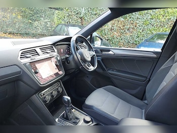 Used Volkswagen Tiguan 2019 for sale - 76551846: Photo