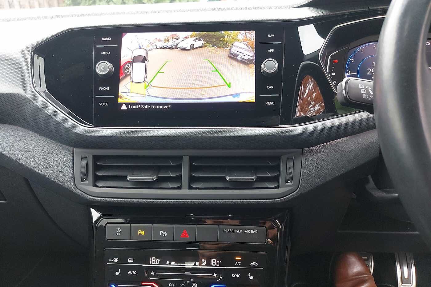 Used Volkswagen T-Cross 2023 for sale - 76241318: Photo 9