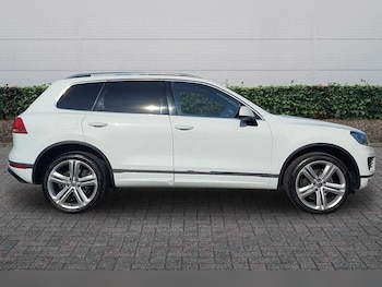 Used Volkswagen Touareg 2018 for sale - 79269679: Photo