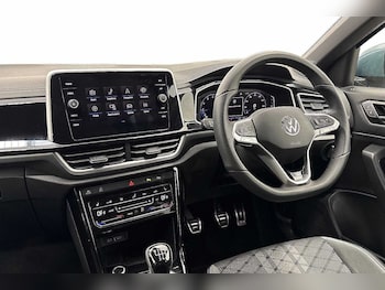 Used Volkswagen T-Roc 2025 for sale - 79050770: Photo