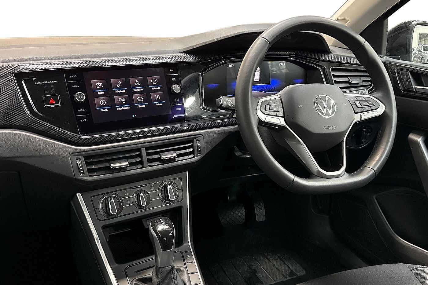 Used Volkswagen Polo 2024 for sale - 76474542: Photo 2