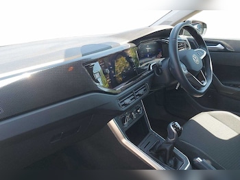Used Volkswagen Polo 2024 for sale - 79035042: Photo