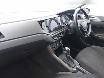 Used Volkswagen Polo 2018 for sale - 76800352: Photo