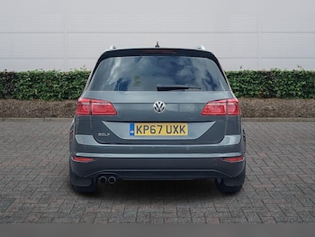 Used Volkswagen Golf SV 2017 for sale - 78049116: Photo