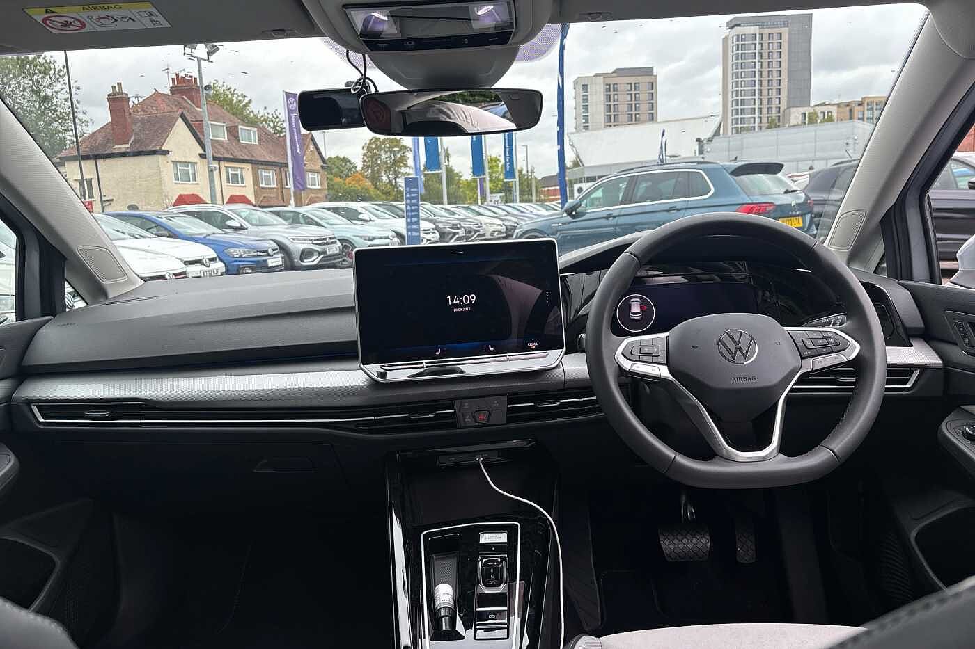 Used Volkswagen Golf 2025 for sale - 76111670: Photo 8