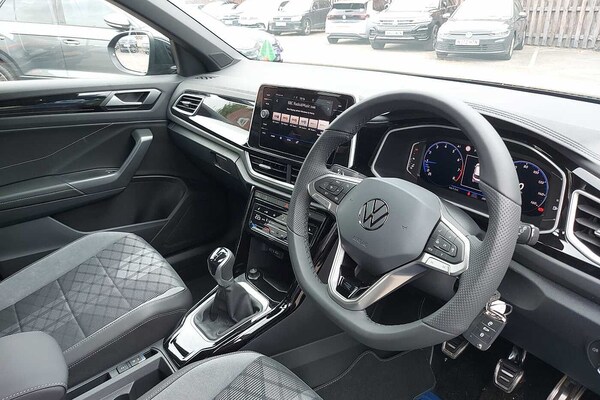 Used Volkswagen T-Roc 2025 for sale - 76110930: Photo 6