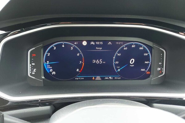 Used Volkswagen T-Roc 2025 for sale - 76110930: Photo 7