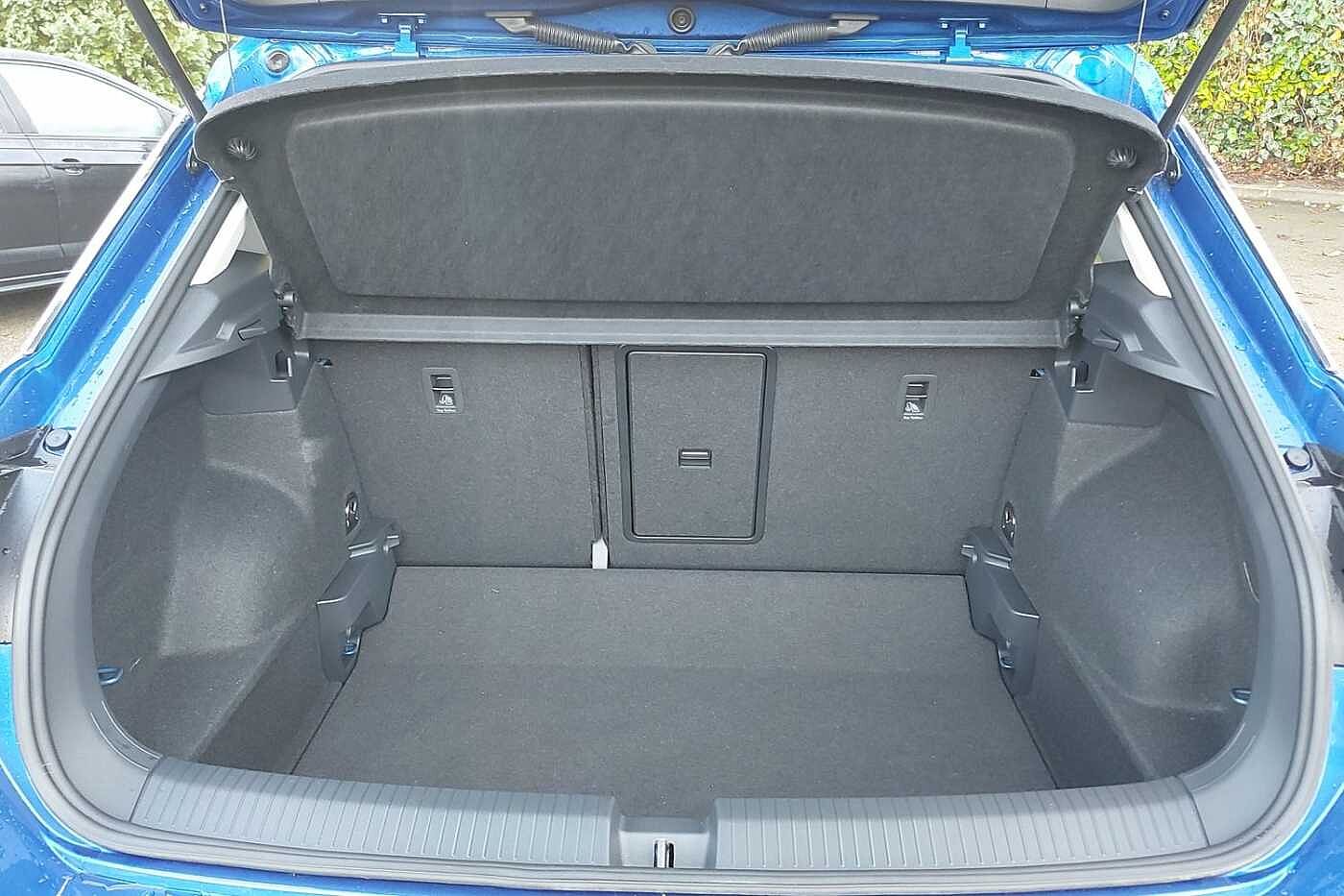 Used Volkswagen T-Roc 2025 for sale - 77176818: Photo 11