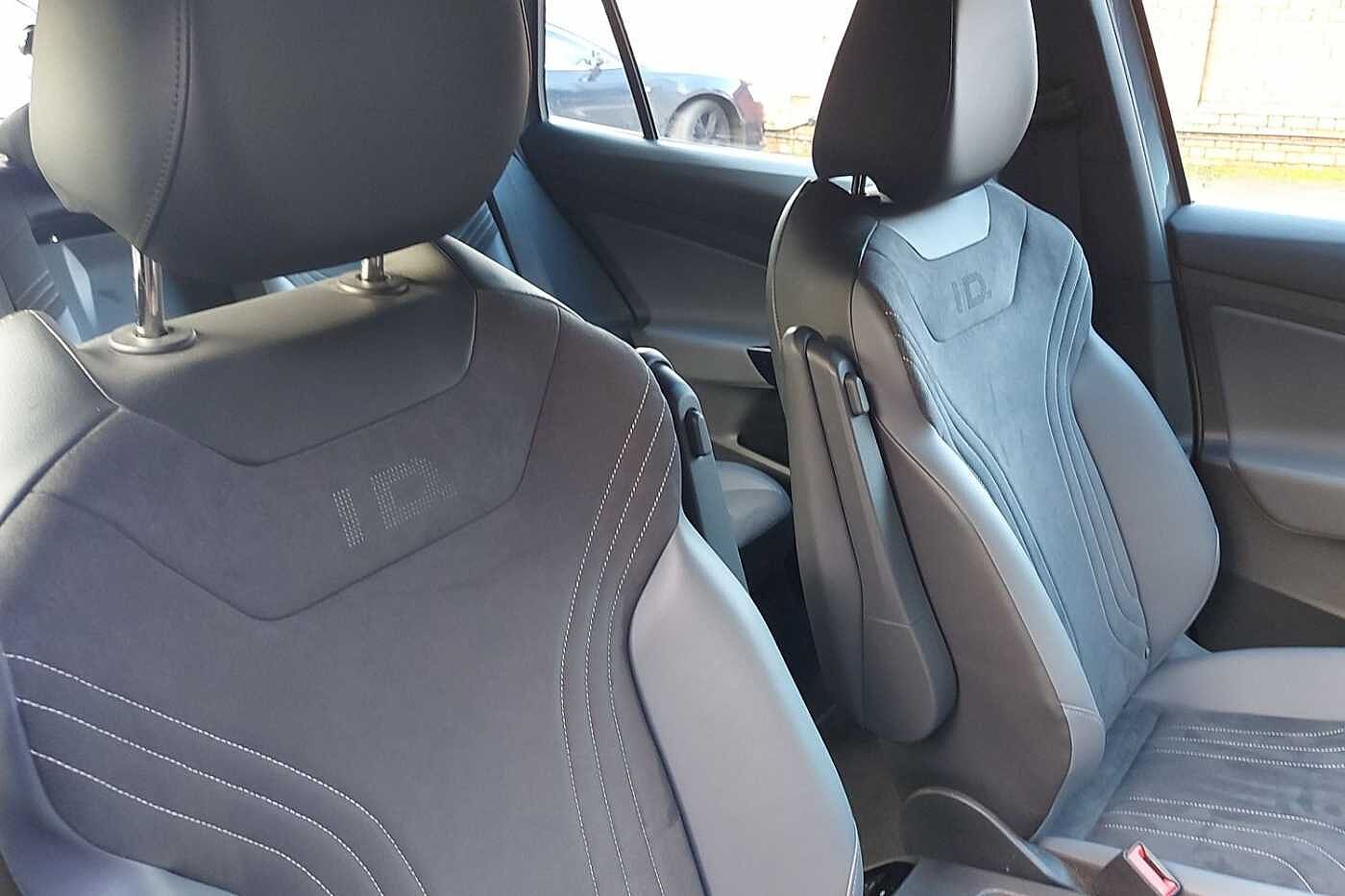 Used Volkswagen ID.4 2023 for sale - 76837760: Photo 17