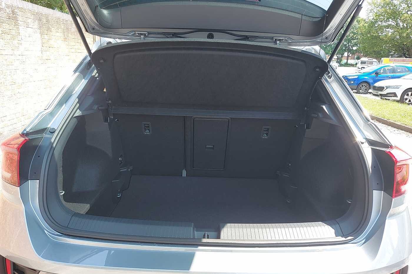 Used Volkswagen T-Roc 2025 for sale - 77177335: Photo 12