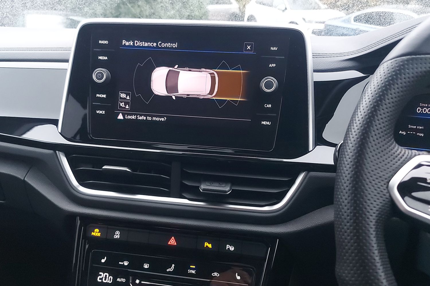 Used Volkswagen T-Roc 2023 for sale - 76586533: Photo 11