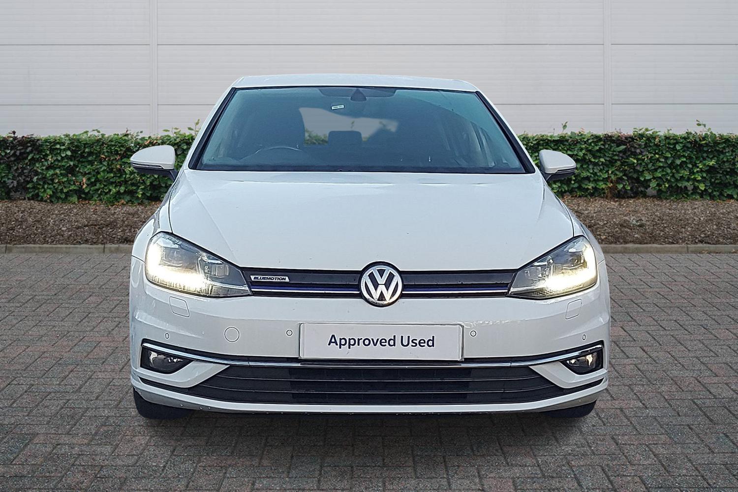 Used Volkswagen Golf 2020 for sale - 77013656: Photo 3